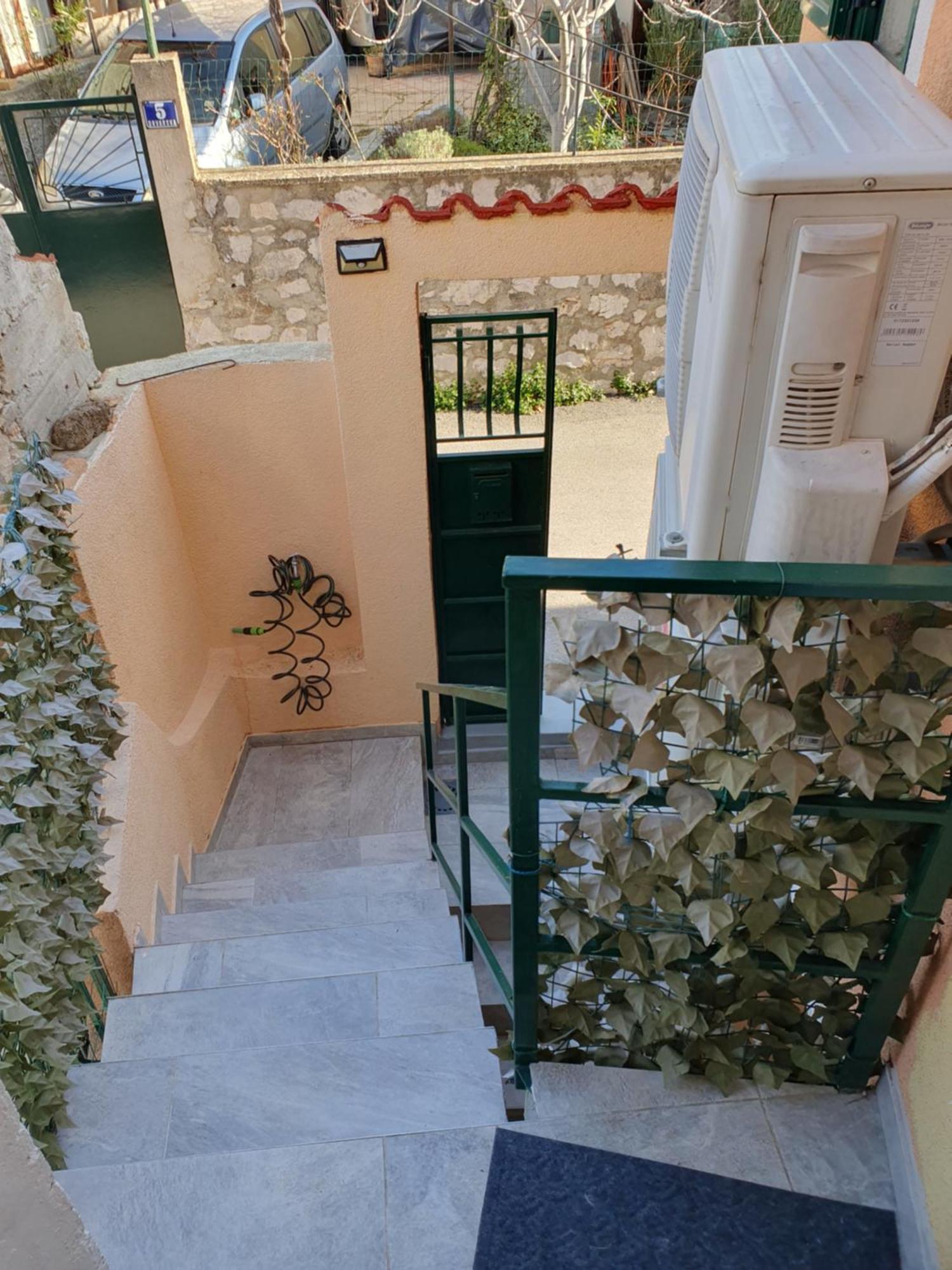 Apartment'S Dalmatia Sibenik Bagian luar foto